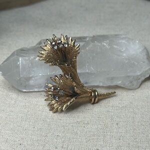 Castlecliff Gold Floral Rhinestone Brooch Pin Vintage